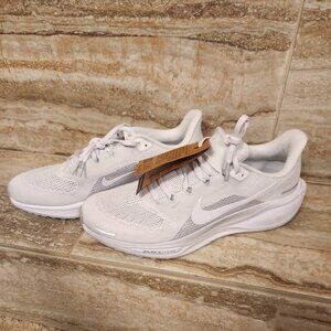 Nike Air Zoom Pegasus 41, White, Men's size 11, never worn